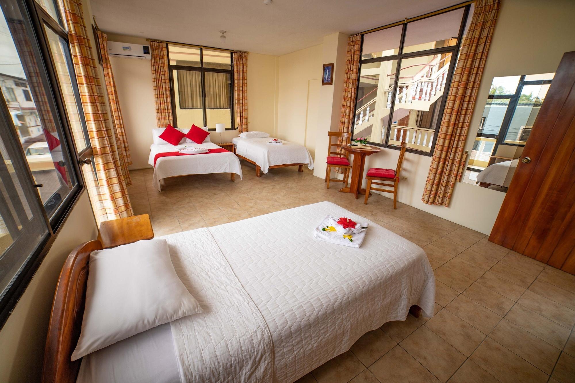 Hotel Red Booby Puerto Ayora  Bagian luar foto