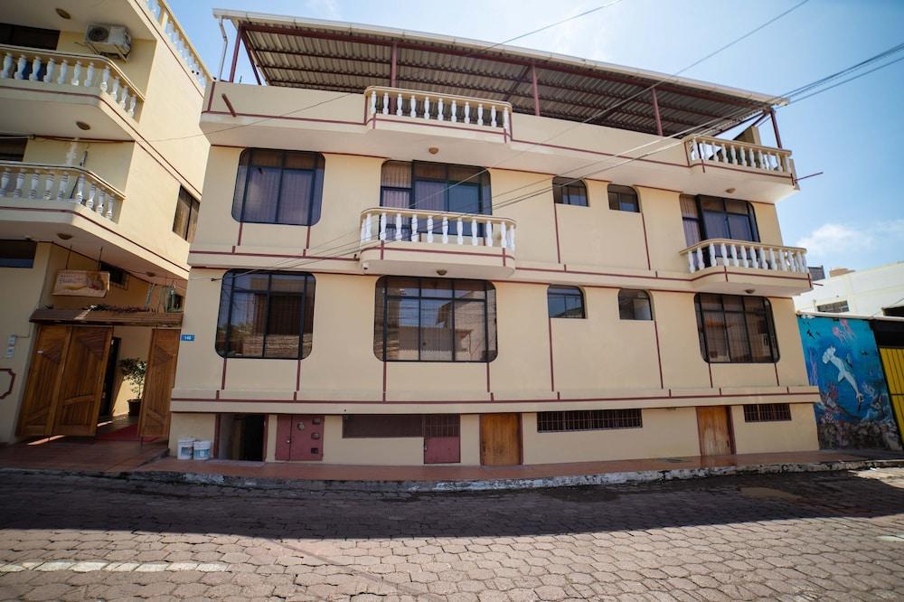 Hotel Red Booby Puerto Ayora  Bagian luar foto