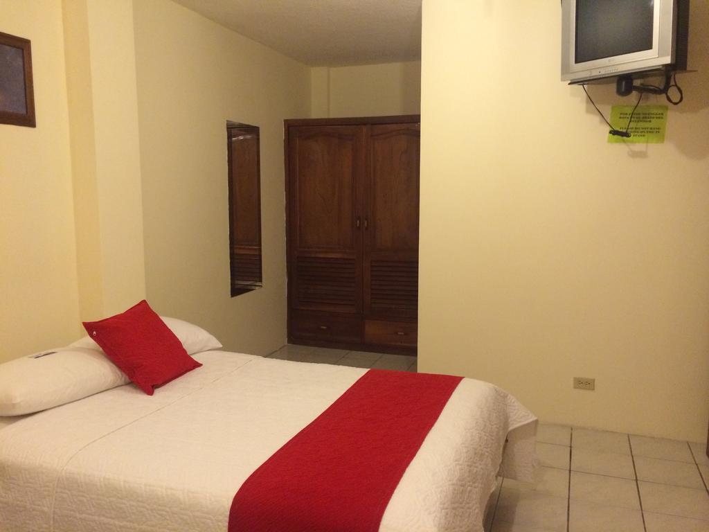 Hotel Red Booby Puerto Ayora  Ruang foto