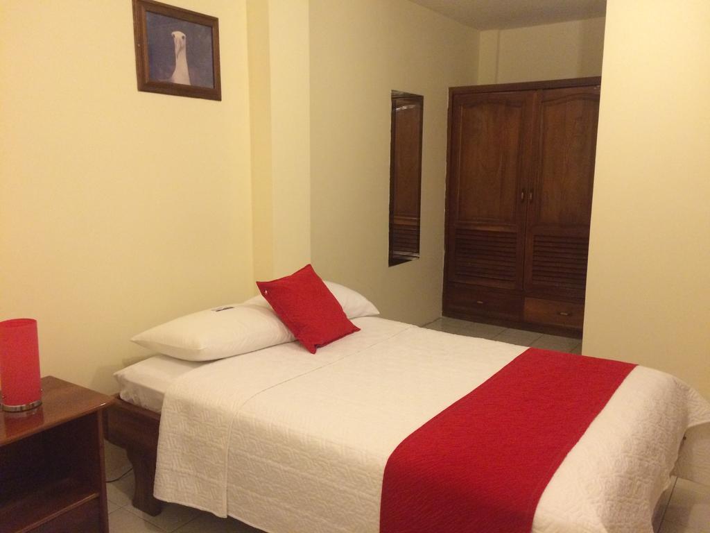 Hotel Red Booby Puerto Ayora  Ruang foto